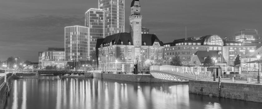 bigstock-Evening-Cityscape-Of-Malmo-Sw-270141385 (1) Sweden Old New