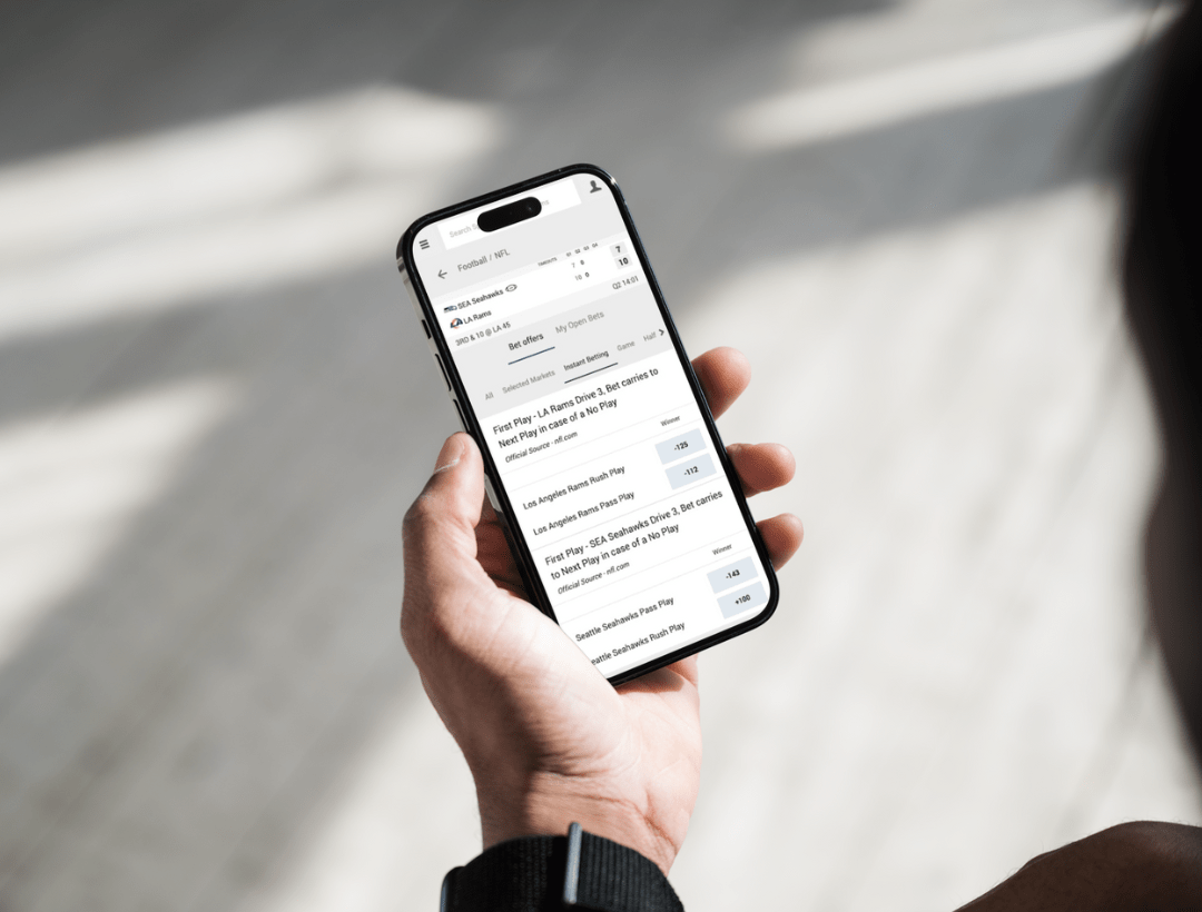 iPhone mockup iPhone mockup